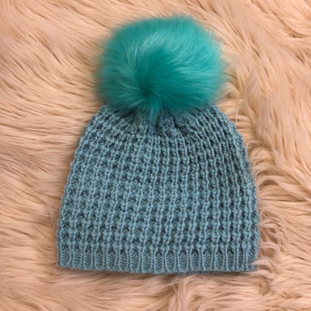🅛🅐🅢🅣 🅞🅝🅔 NORDSTROM Kyi Kyi Pompom snow hat - Picture 2 of 6